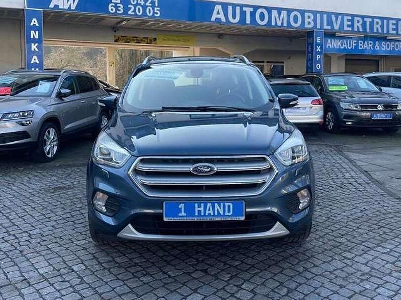 Gebraucht Ford Kuga Titanium 150 PS (110 kW) 2019 Chromablau metallic SUV