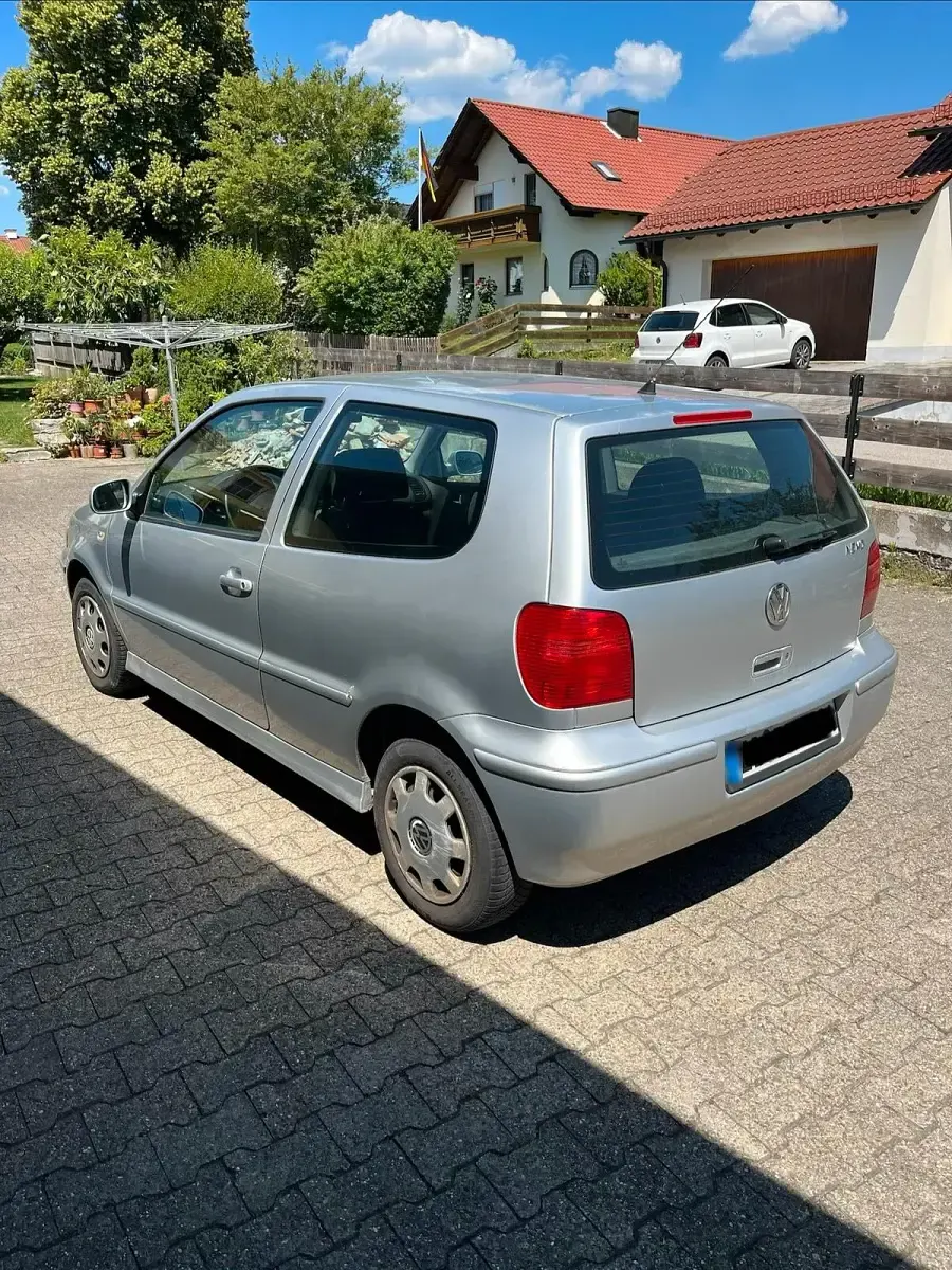 Gebraucht VW Polo 60 PS (44 kW) 2000 Silber Kleinwagen