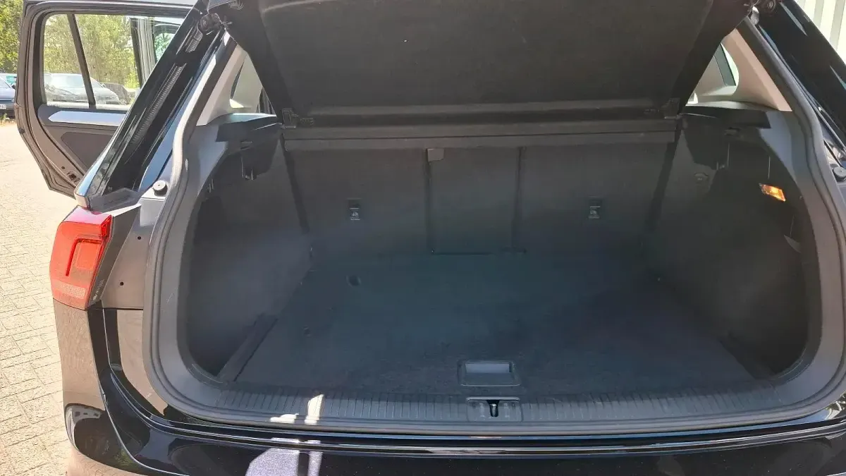 Gebraucht VW Tiguan 125 PS (91 kW) 2017 Schwarz SUV