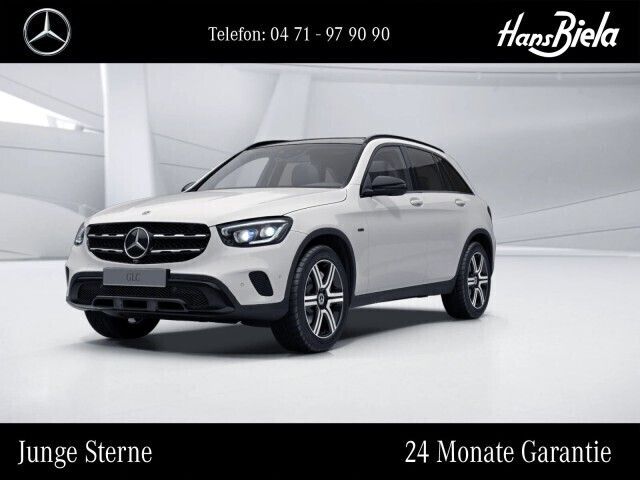 Weiß Gebraucht 2020 Mercedes GLC300 SUV | 35.950 € (Guter Preis) - Bild 1/4