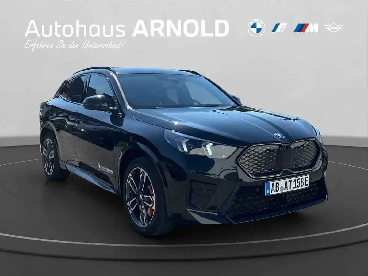 Gebraucht BMW iX2 M Sport 230 kW (313 PS) 2026 Black sapphire SUV