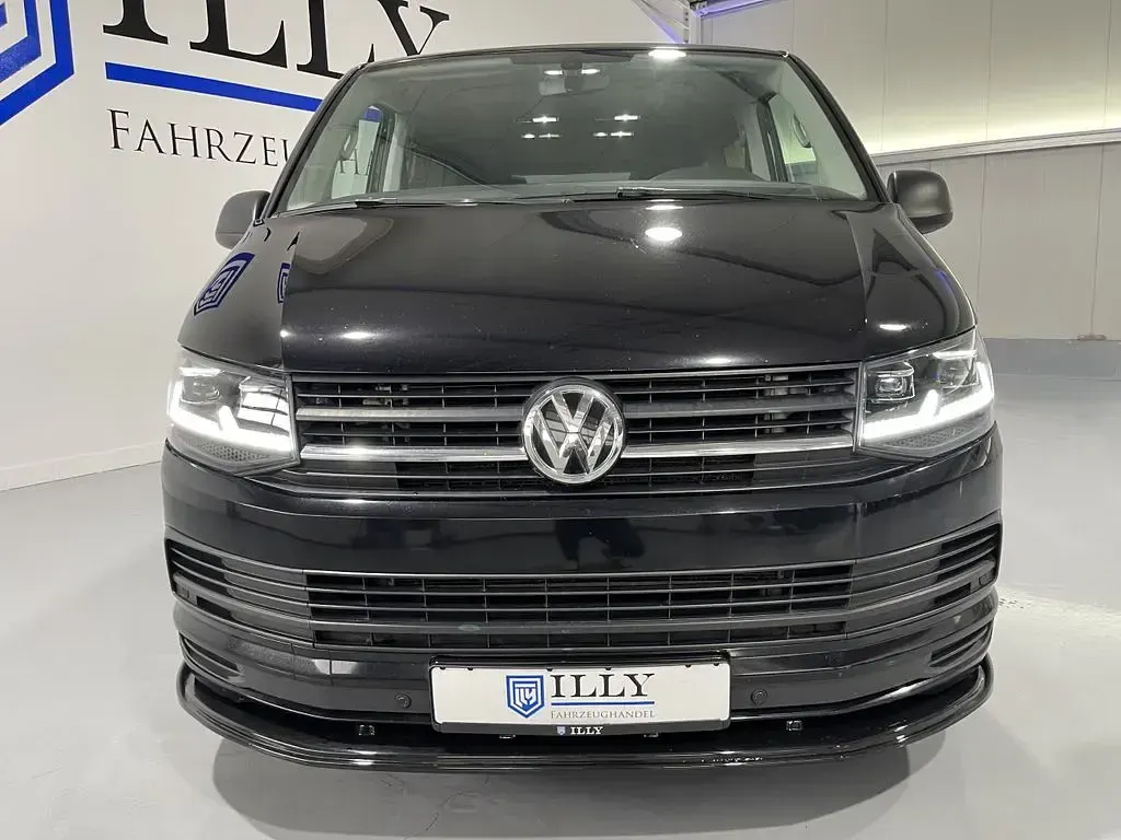 Używany VW Multivan Trendline 150 KM (110 kW) 2016 Czarny Minivan