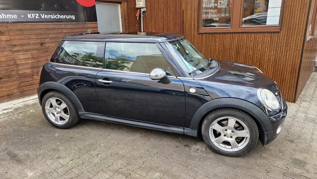 Gebraucht Mini ONE 95 PS (69 kW) 2008 Schwarz Kleinwagen