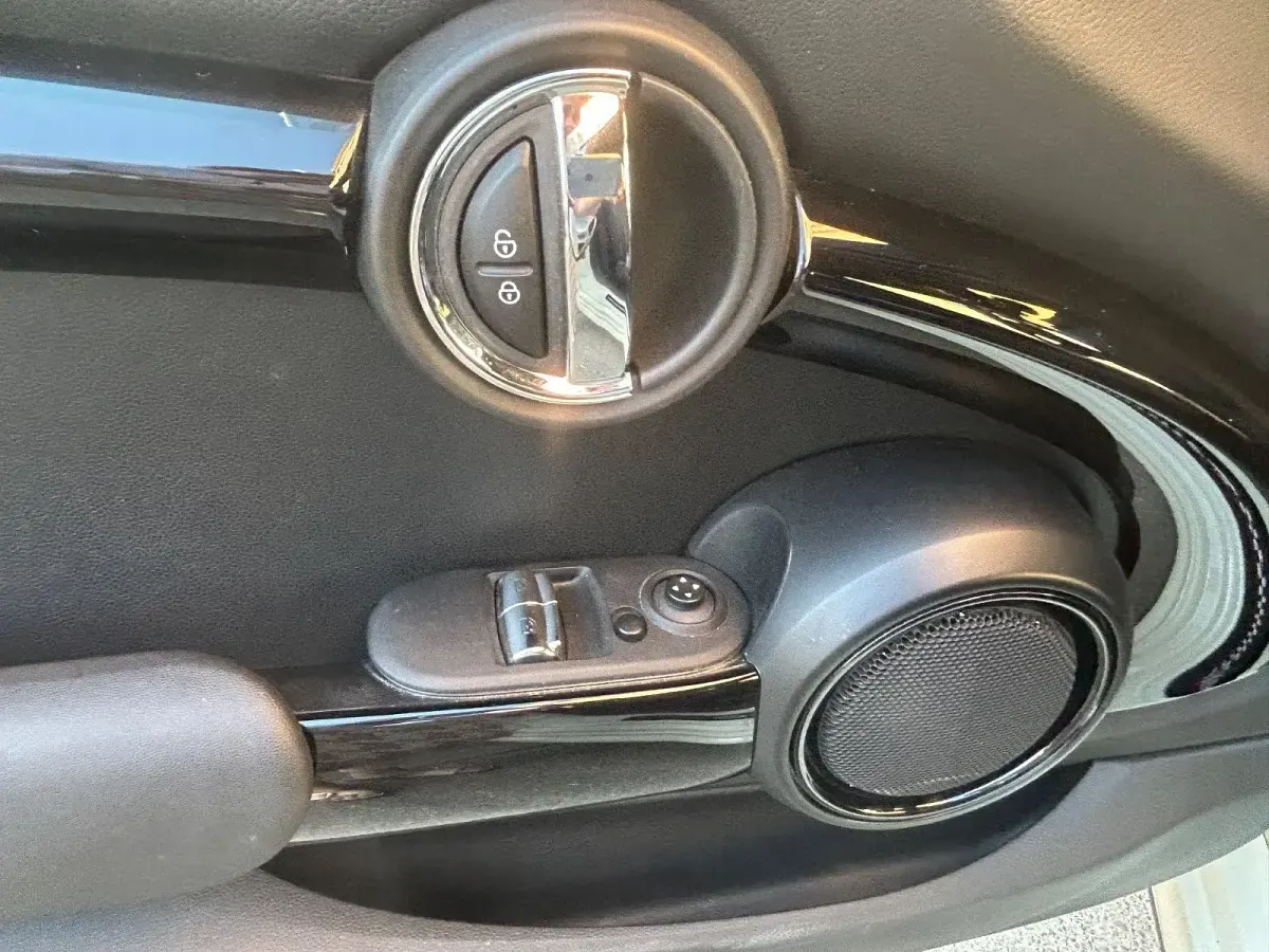Gebraucht Mini ONE 102 PS (75 kW) 2018 Weiß Kleinwagen