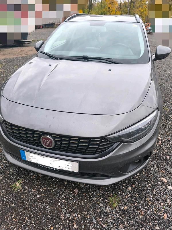 Grau Gebraucht 2019 Fiat Tipo Lounge Kombi | 10.999 € (Etwas zu teuer) - Bild 1/4