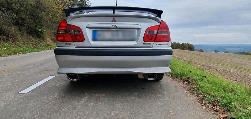 Gebraucht Mitsubishi Carisma 125 PS (91 kW) 2002 Silber Limousine