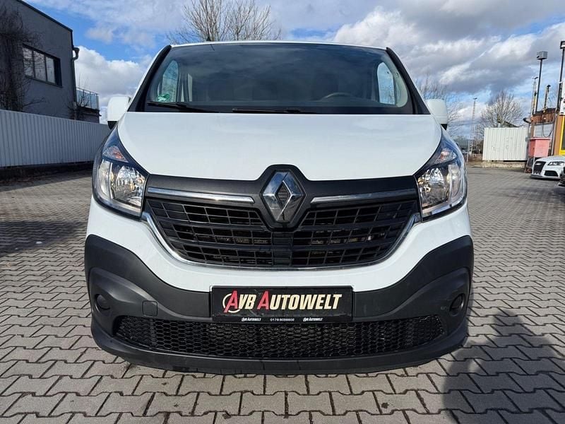 Gebraucht Renault Trafic Komfort 120 PS (88 kW) 2021 Weiß Van / Kleinbus