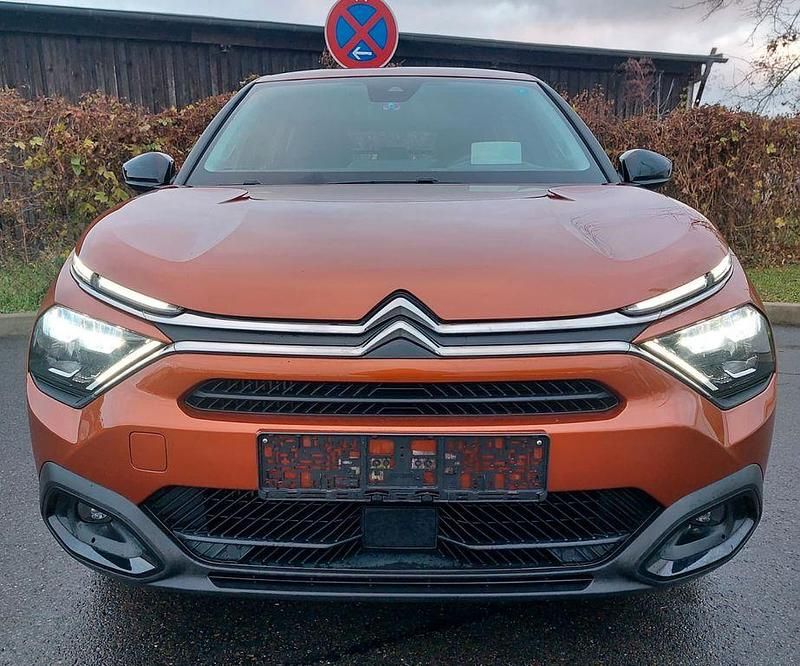 Gebraucht Citroën C4 Feel 131 PS (96 kW) 2022 Orange Limousine