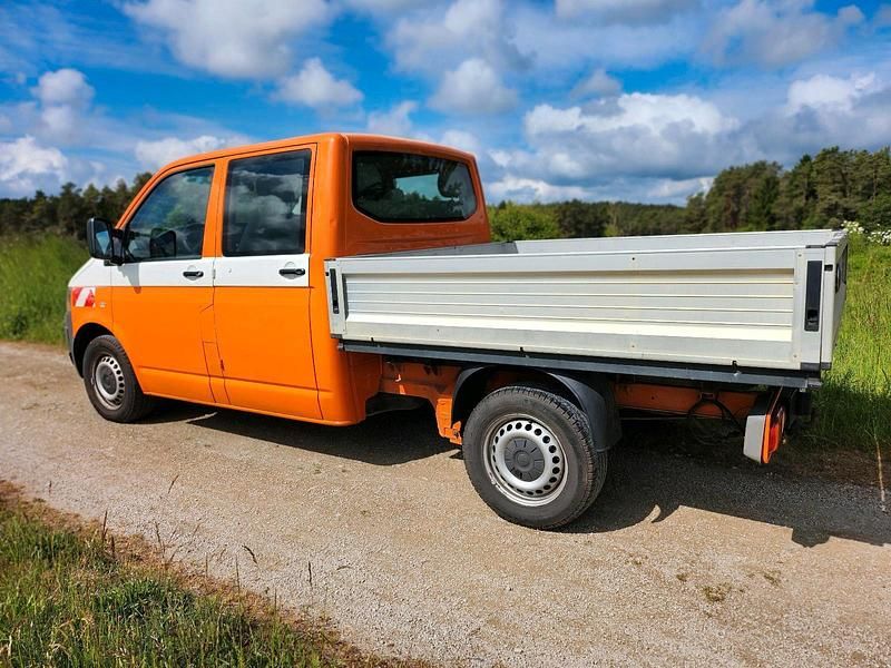 Gebraucht VW T5 140 PS (102 kW) 2013 Orange Van