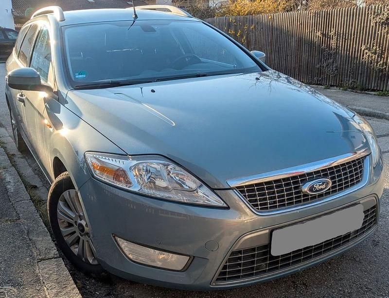 Gebraucht Ford Mondeo Titanium 140 PS (102 kW) 2009 Blau Limousine
