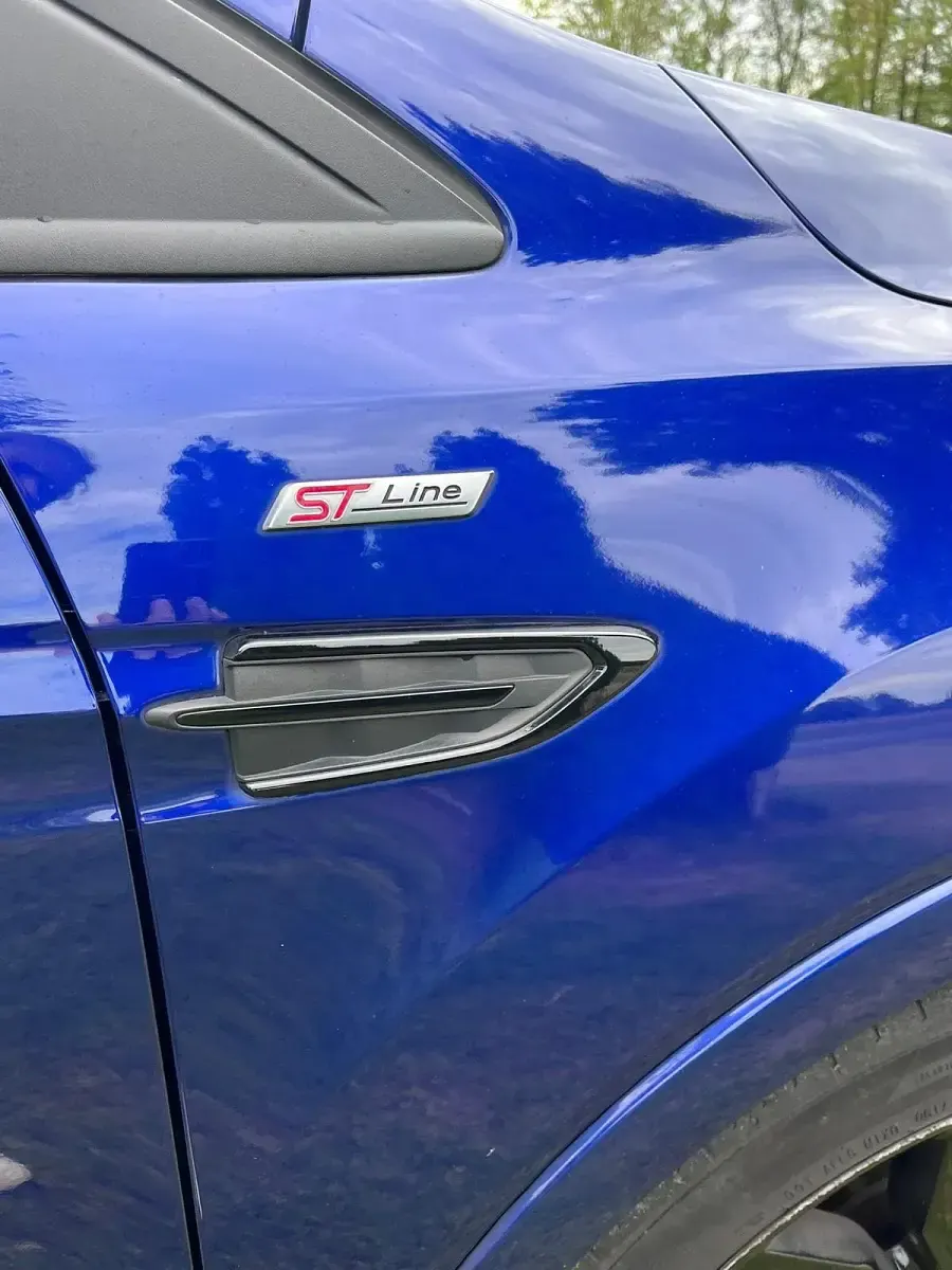 Gebraucht Ford Kuga ST 179 PS (131 kW) 2017 Blau SUV