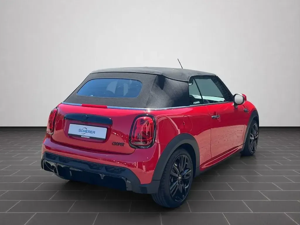 Gebraucht Mini Cooper Cabriolet 136 PS (100 kW) 2022 Chili red Cabrio