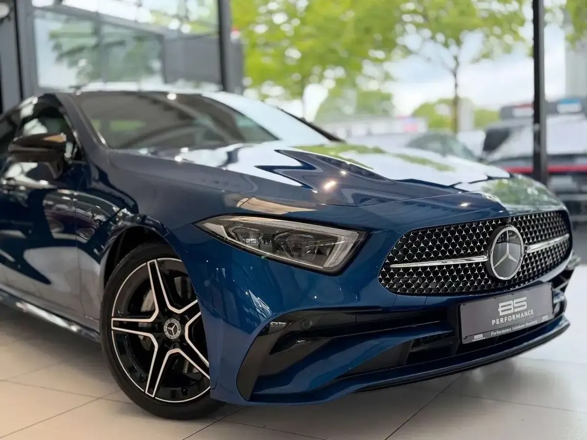 Gebraucht Mercedes CLS300 AMG 265 PS (194 kW) 2023 Blau Limousine