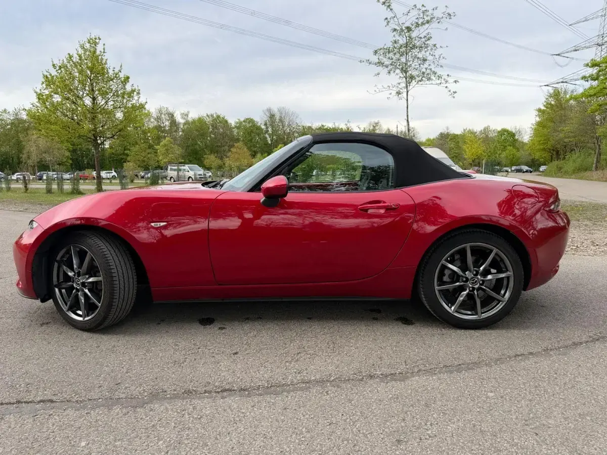Gebraucht Mazda MX5 Exclusive-Line 160 PS (117 kW) 2016 Rot Cabrio