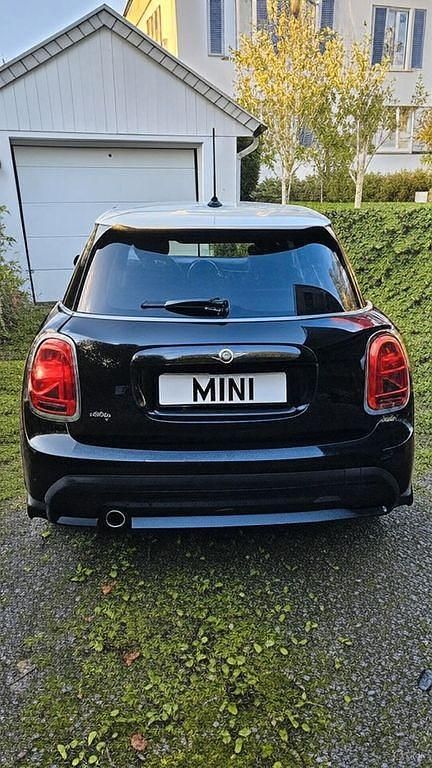 Gebraucht Mini Cooper Classic 136 PS (100 kW) 2022 Schwarz Kleinwagen