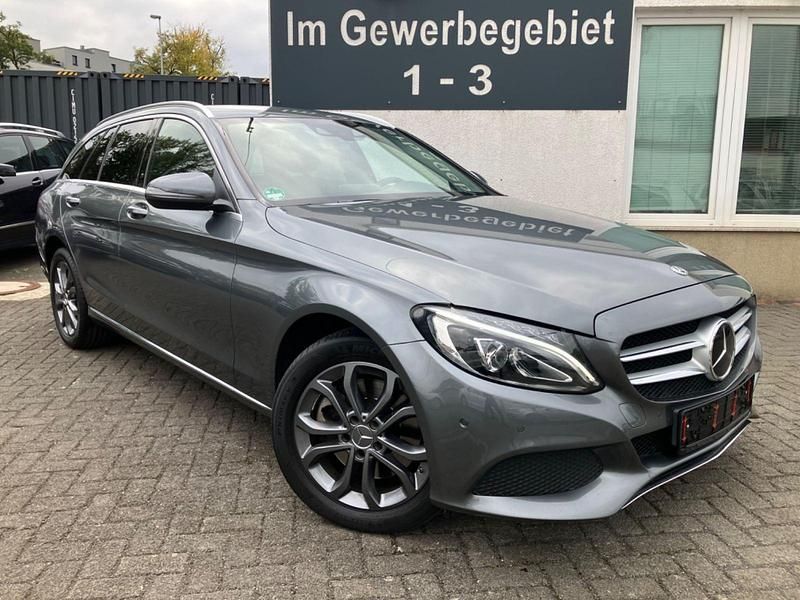Grau Gebraucht 2018 Mercedes C250 Avantgarde Kombi | 12.900 € (Superpreis) - Bild 1/4