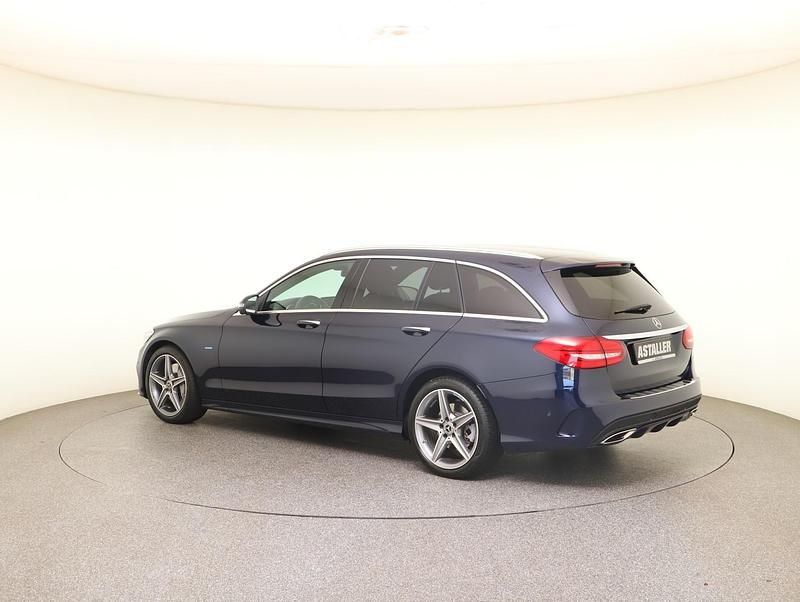 Gebraucht Mercedes C350e AMG line 211 PS (155 kW) 2017 Cavansitblau Kombi