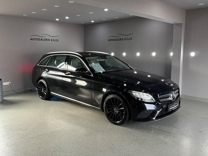 Obsidianschwarz metalliclack Gebraucht 2018 Mercedes C220 Kombi | 21.461 € (Fairer Preis) - Bild 1/4