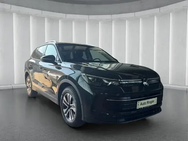 Neu VW Tiguan Life 150 PS (110 kW) 2026 Grau SUV