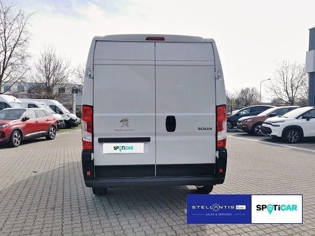 Gebraucht Peugeot Boxer 140 PS (102 kW) 2023 Weiß Van