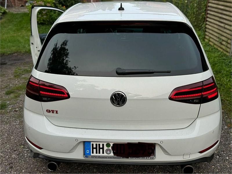 Gebraucht VW Golf VII GTI 245 PS (180 kW) 2019 Weiß Limousine