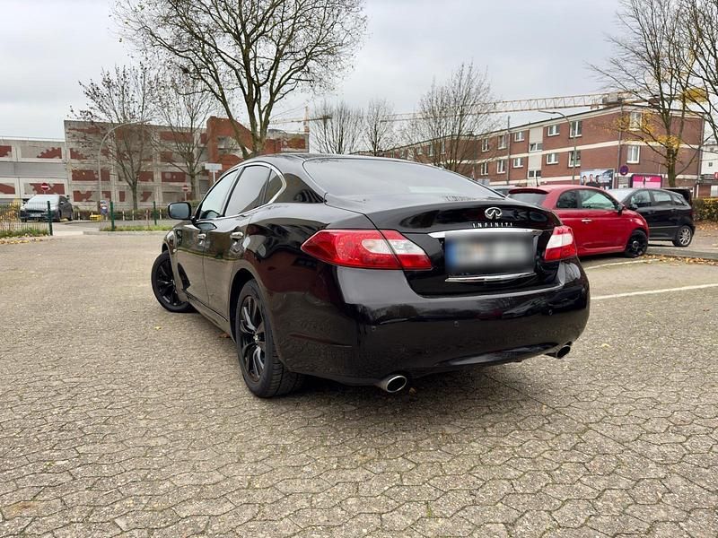 Gebraucht Infiniti M30 236 PS (173 kW) 2013 Schwarz Coupé