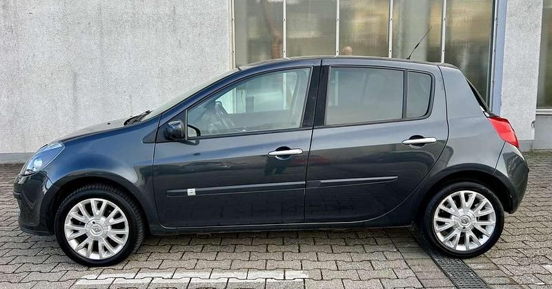 Gebraucht Renault Clio II Dynamique 86 PS (63 kW) 2007 Other Limousine