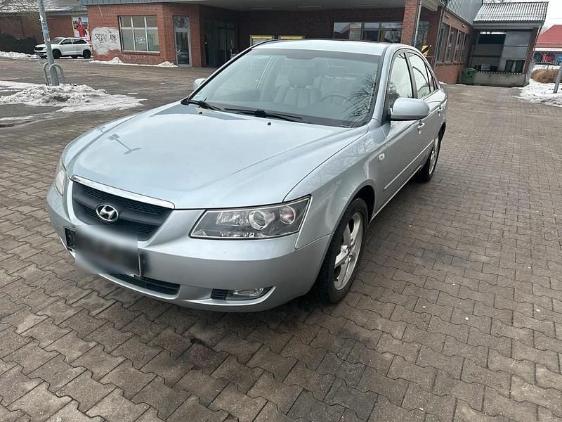 Gebraucht Hyundai Sonata 162 PS (119 kW) 2006 Grau Limousine
