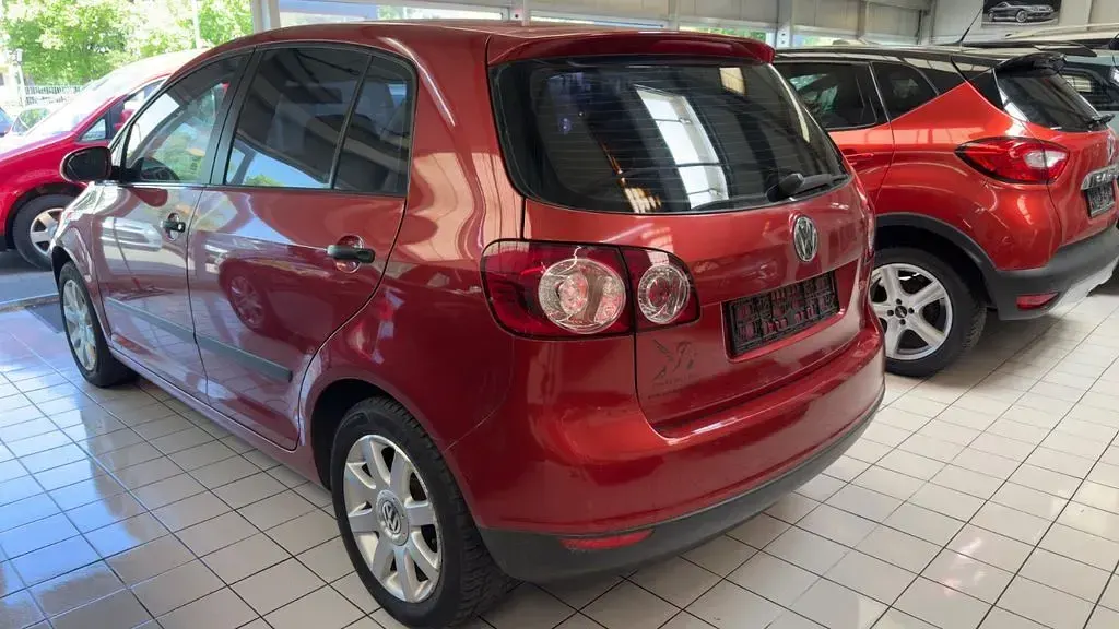 Gebraucht VW Golf IV Trendline 75 PS (55 kW) 2005 Rot Limousine