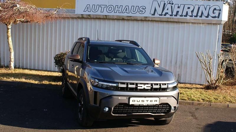 Neu Dacia Duster Extreme 131 PS (96 kW) 2026 Schiefergrau metallic SUV
