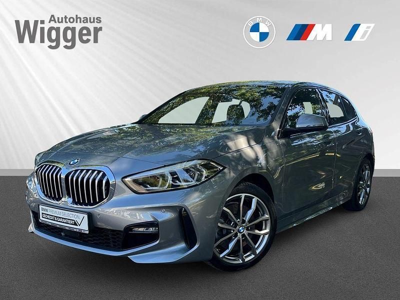 Grau Gebraucht 2024 BMW 120 M Sport Kleinwagen | 33.900 € (Guter Preis) - Bild 1/4