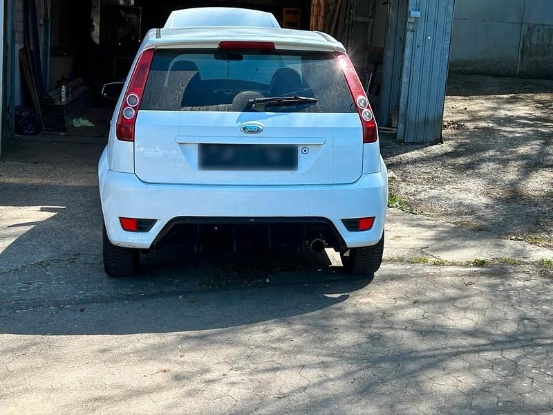 Gebraucht Ford Fiesta ST-Line 71 PS (52 kW) 2008 Weiß Kleinwagen