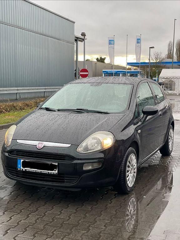 Gebraucht Fiat Punto Evo Active 69 PS (50 kW) 2011 Schwarz Kleinwagen