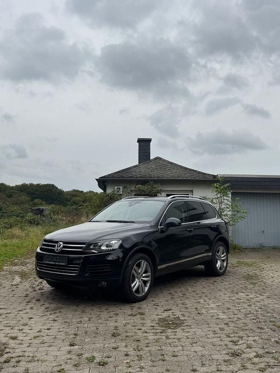 Schwarz Gebraucht 2010 VW Touareg SUV | 11.990 € (Fairer Preis) - Bild 1/4