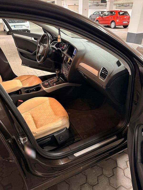 Gebraucht Audi A4 143 PS (105 kW) 2013 Andere farben Kombi