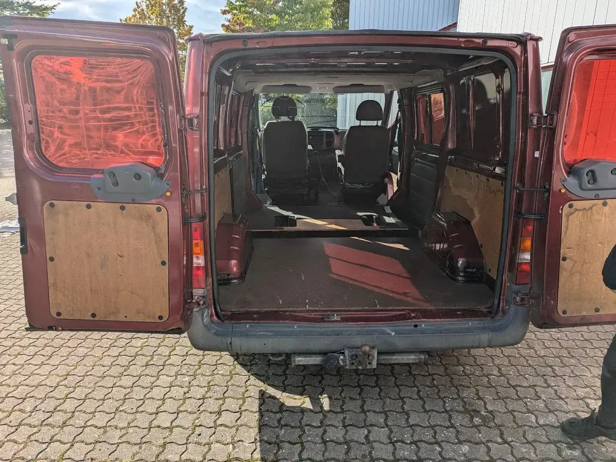 Usata Ford Transit 125 CV (91 kW) 2005 Rosso Monovolume