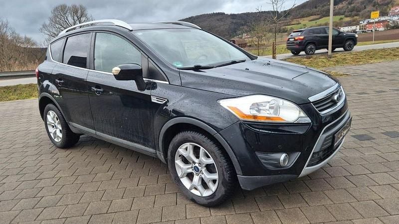 Gebraucht Ford Kuga Champions Edition 140 PS (102 kW) 2012 Schwarz SUV