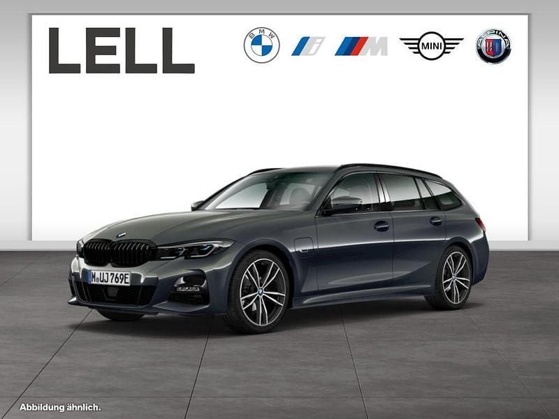 Grau Gebraucht 2022 BMW 330e M Sport Kombi | 29.950 € (Superpreis) - Bild 1/4