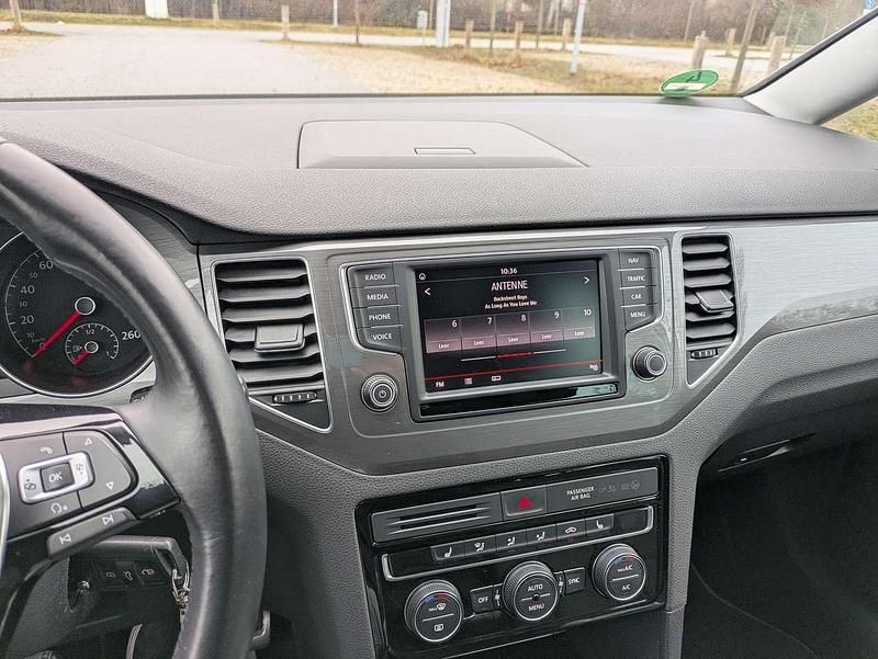 Gebraucht VW Golf VII Allstar 110 PS (80 kW) 2016 Weiß Kombi