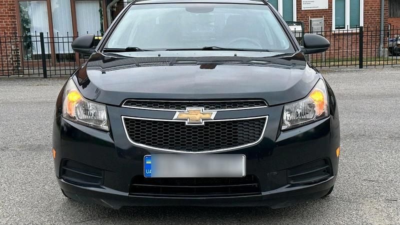 Schwarz Gebraucht 2014 Chevrolet Cruze Limousine | 5.700 € (Fairer Preis) - Bild 1/4