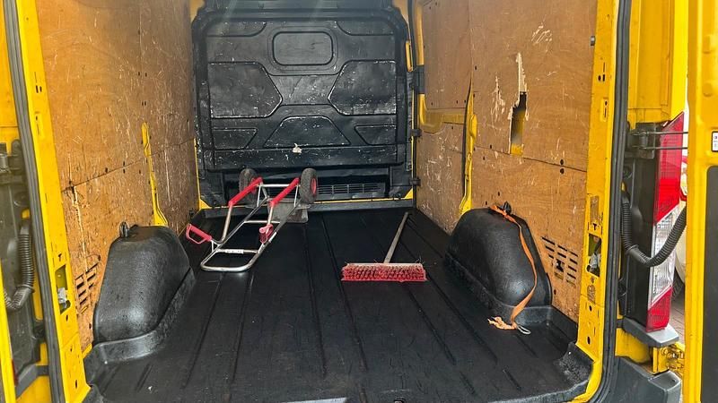 Gebraucht Ford Transit 131 PS (96 kW) 2017 Gelb Van / Kleinbus