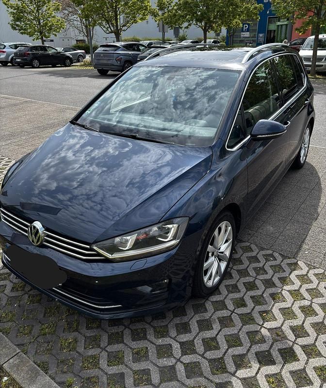 Second-hand VW Golf 150 CP (110 kW) 2014 Albastru SUV