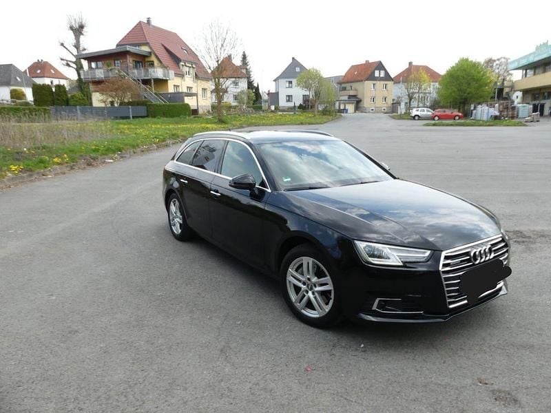 Second-hand Audi A4 Ambiente 190 CP (139 kW) 2016 Negru Break