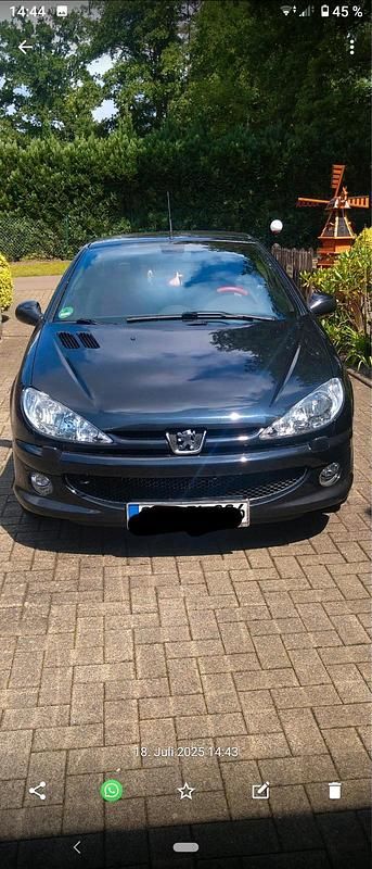 Schwarz Gebraucht 2007 Peugeot 206 CC Cabrio | 4.200 € (Teuer) - Bild 1/4