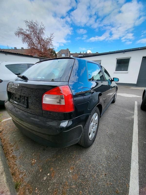 Usata Audi A3 101 CV (74 kW) 2002 Nero Utilitaria