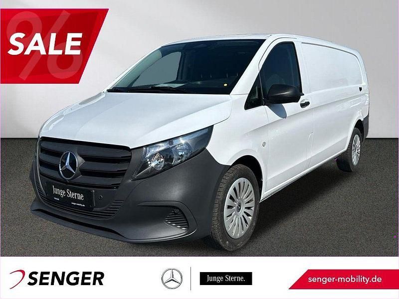 Weiß Gebraucht 2024 Mercedes Vito Van / Kleinbus | 36.712 € (Fairer Preis) - Bild 1/4