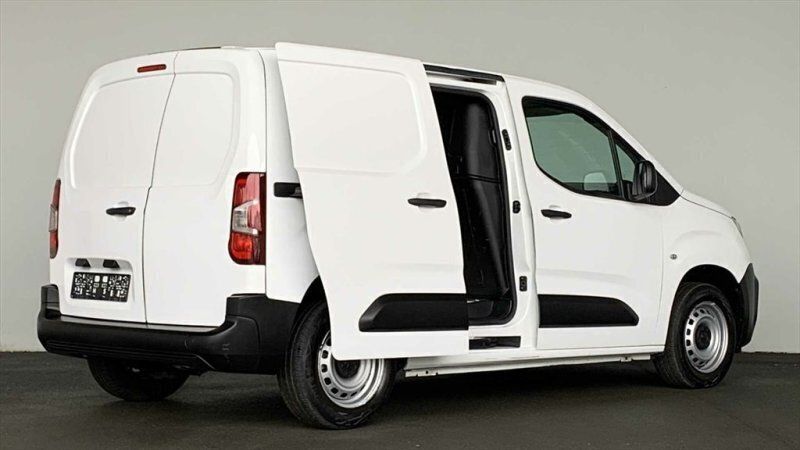 Gebraucht Peugeot Partner Active 110 PS (80 kW) 2020 Weiss / schneeweiss / uni Van / Kleinbus