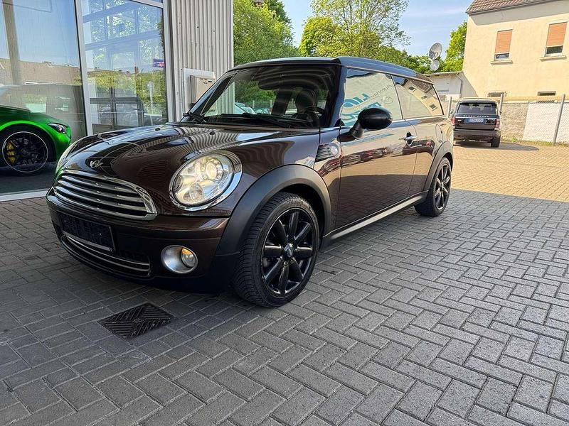 Hot chocolate metallic Gebraucht 2010 Mini Cooper Clubman Kombi | 4.490 € (Fairer Preis) - Bild 1/4