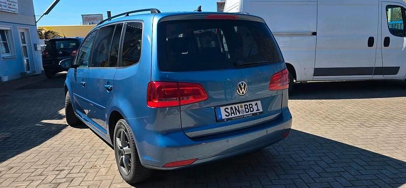 Gebraucht VW Touran 140 PS (102 kW) 2012 Blau Van / Kleinbus