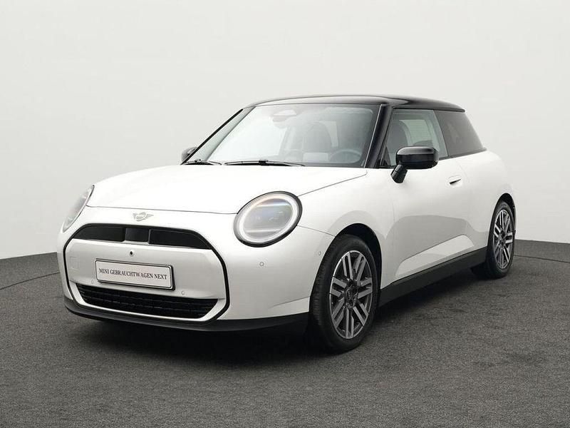 Gebraucht Mini Cooper Classic 184 PS (135 kW) 2024 Weiß Kleinwagen